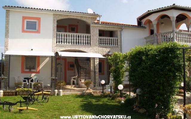 Apartment ANA-ANJA – Accommodation Medulin Kroatië