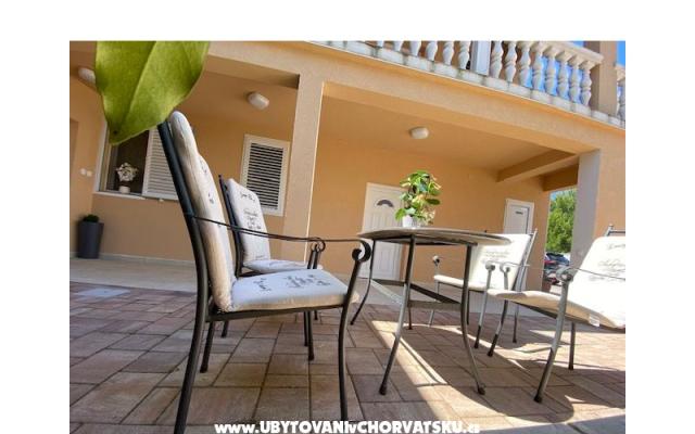 Aenona apartmani – Accommodation Nin - Zadar Kroatië