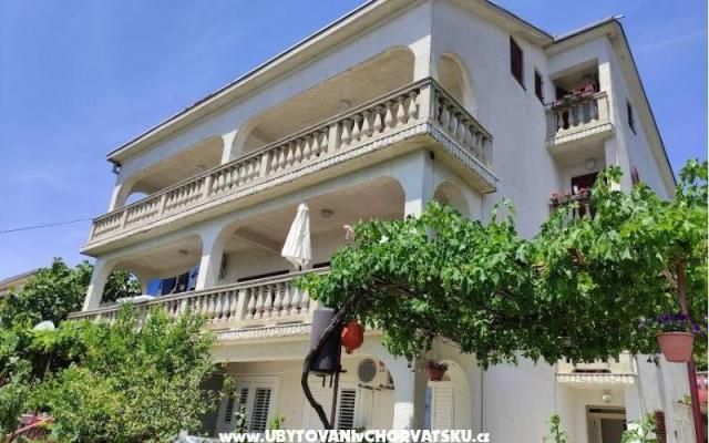 Vila Mira – Accommodation Novi Vinodolski Kroatië
