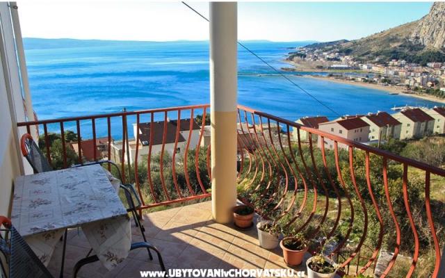 Apartments Cera – Accommodation Omis Kroatië