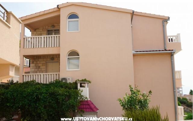Apartments GOGI – Accommodation Omis Kroatië