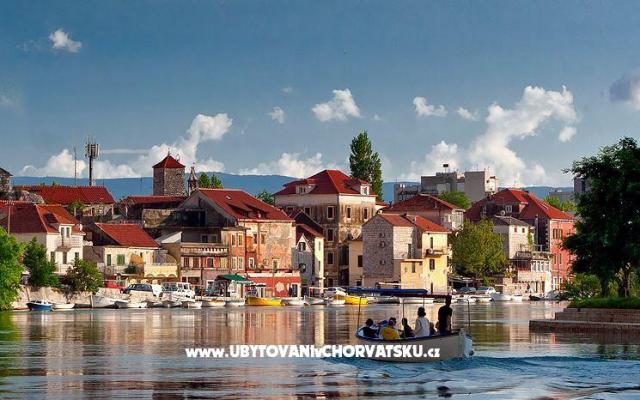Apartments Martina – Accommodation Omis Kroatië
