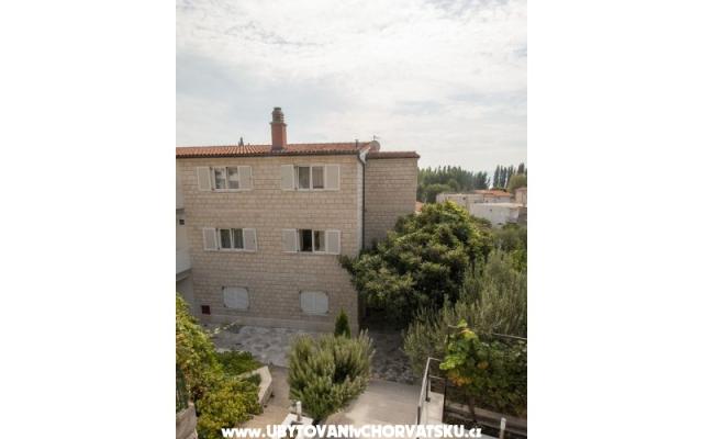 Apartments Vrljičak – Accommodation Omis Kroatië