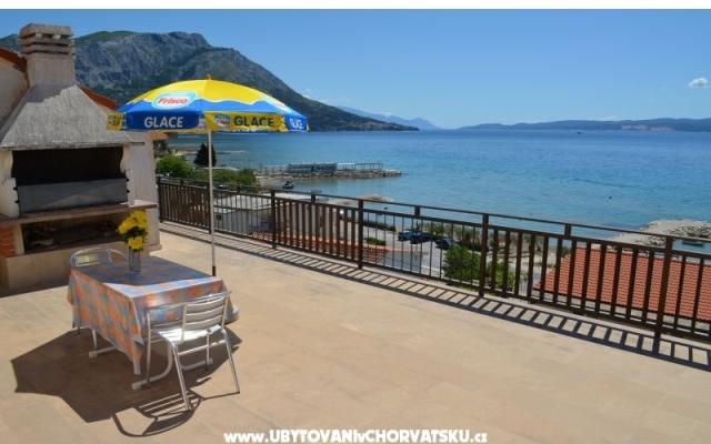 Beach and Sun – Accommodation Omis Kroatië