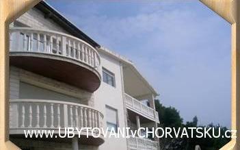 Villa Jana – Accommodation Omis Kroatië