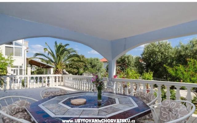 Vila Lav – Accommodation Orebic – Peljesac Kroatië