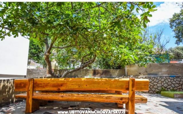 Apartments Leon – Accommodation Island of Pag Kroatië