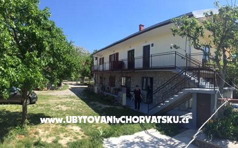 Apartments BILI – Accommodation Starigrad Paklenica Kroatië