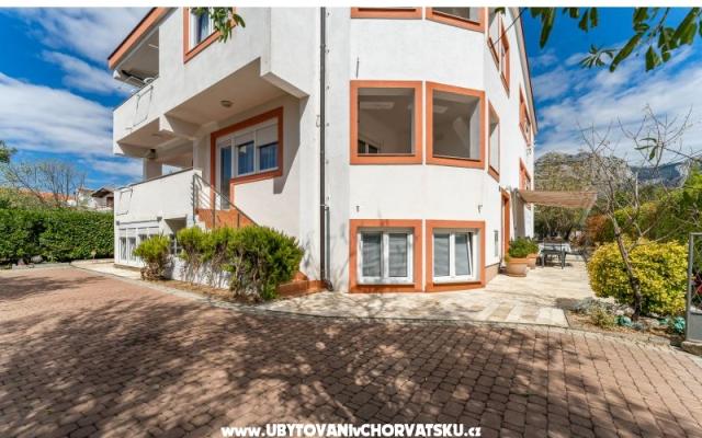 Apartments Argyruntum – Accommodation Starigrad Paklenica Kroatië