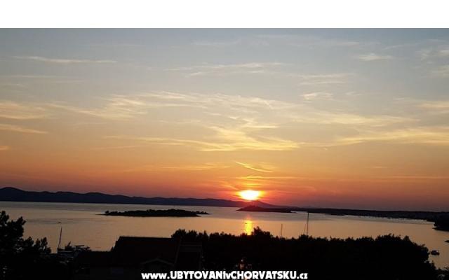 Apartments NADA – Accommodation Pakostane Kroatië