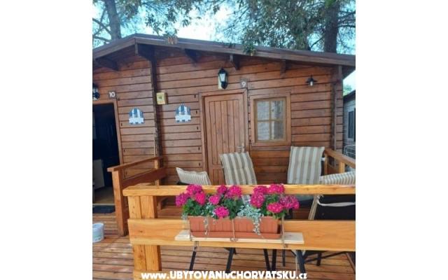 Chatky v Pakoštane – Accommodation Pakostane Kroatië