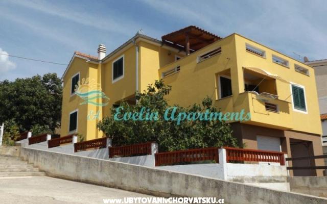 House Evelin – Accommodation Pakostane Kroatië
