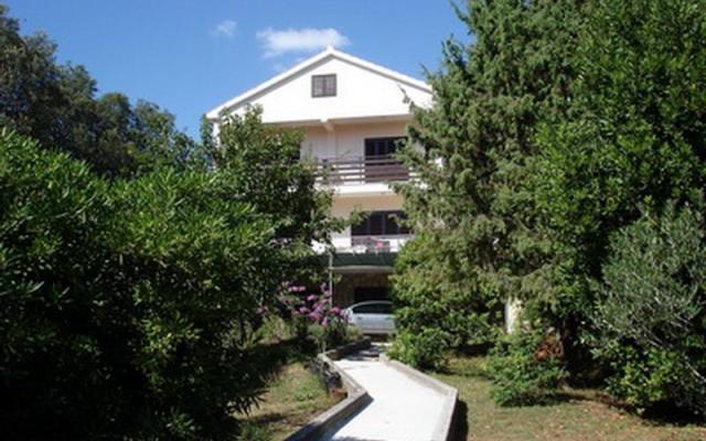 Apartment Puhalovic Emil – Accommodation Petrcane Kroatië