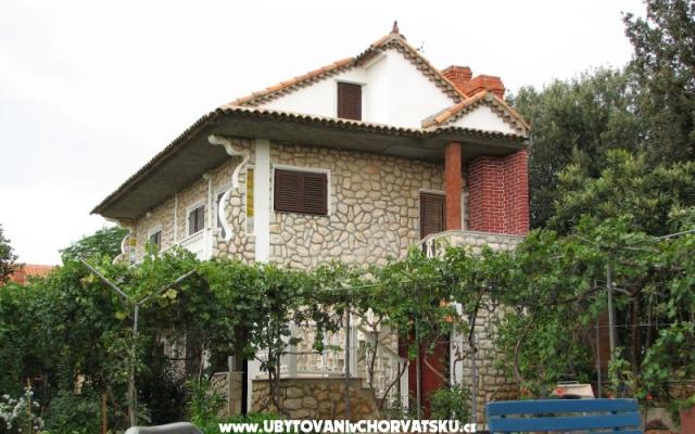 Apartments Velimira – Accommodation Petrcane Kroatië