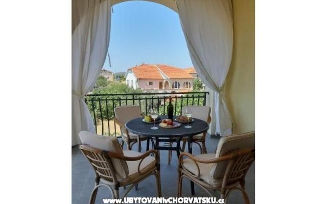 Apartment  – Accommodation Pirovac Kroatië