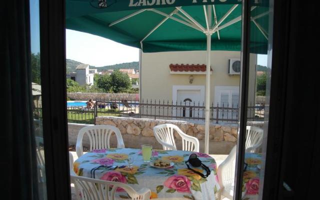 Apartment Holiday House Studeny – Accommodation Pirovac Kroatië