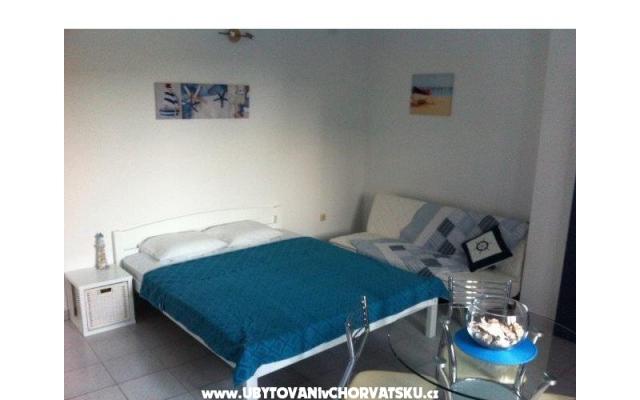 Apartments Meic – Accommodation Pirovac Kroatië
