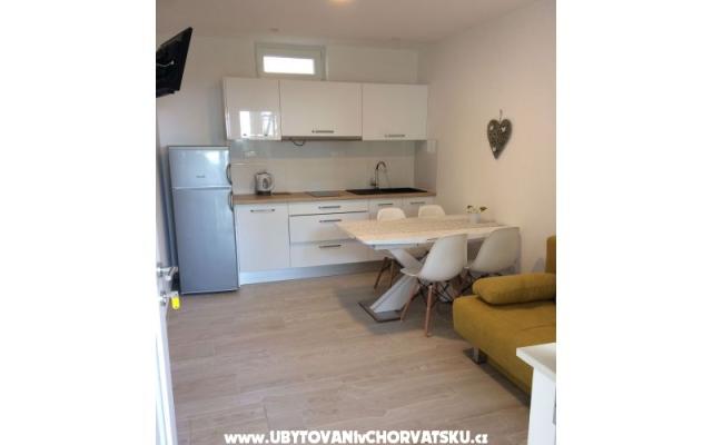 APARTMANI EDI – Accommodation Podgora Kroatië