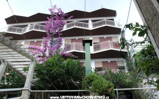 Villa Dobrila – Accommodation Podgora Kroatië