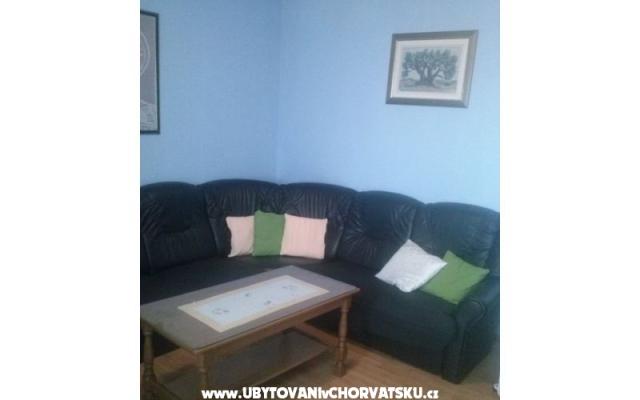 Apartments Dana – Accommodation Podstrana Kroatië