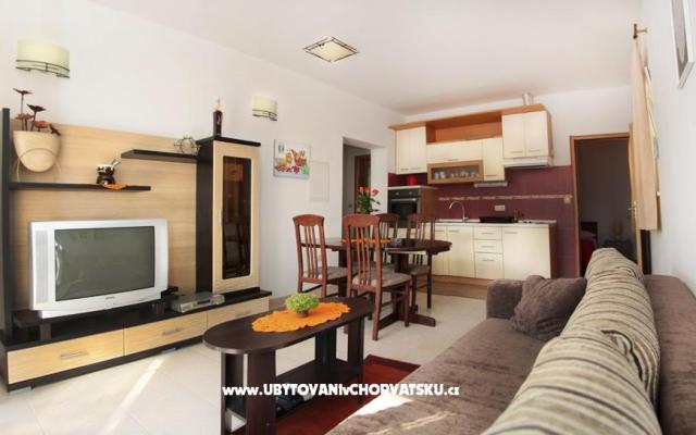 Apartments Mimoza – Accommodation Podstrana Kroatië