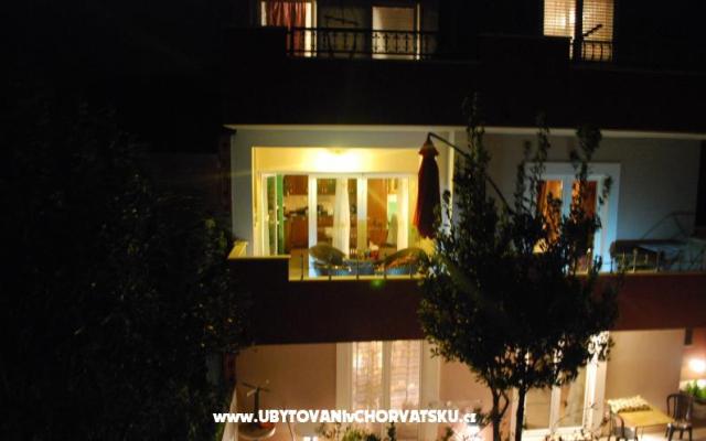 Extra romantic – Accommodation Podstrana Kroatië