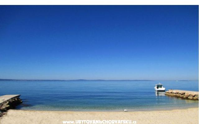 The Beach – Accommodation Podstrana Kroatië