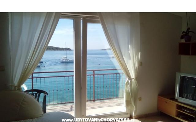 Apartments Petra – Accommodation Primosten Kroatië