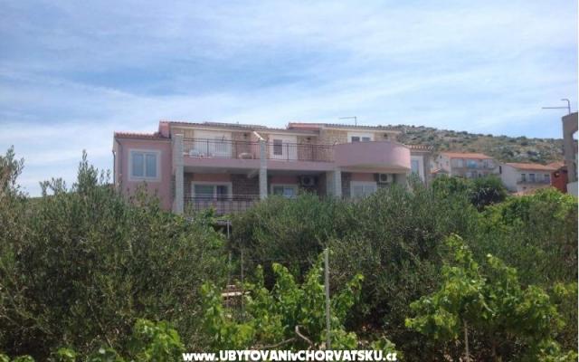 Apartments Bogdan – Accommodation Primosten Kroatië