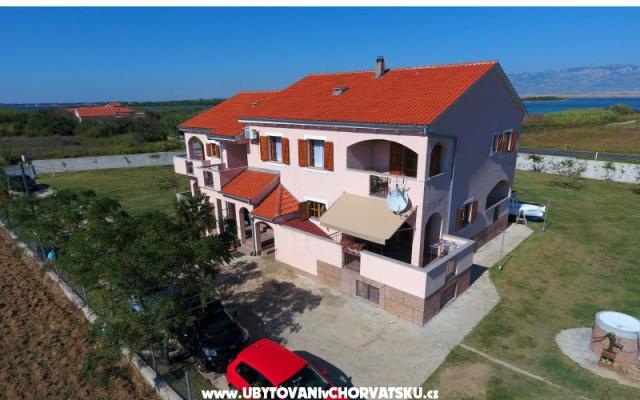 Apartments Armitage – Accommodation Privlaka Kroatië