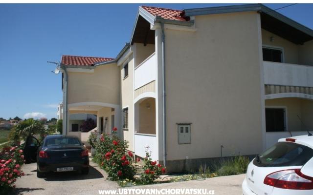 Apartments Donata – Accommodation Privlaka Kroatië