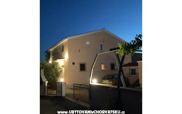 Apartments Toni – Accommodation Privlaka Kroatië