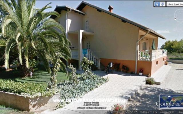 Vacation house Štefica – Accommodation Privlaka Kroatië