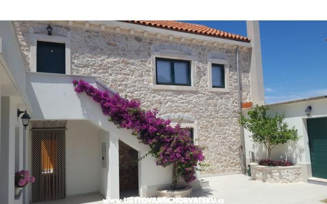 Mustaća Dvori – Accommodation Privlaka Kroatië