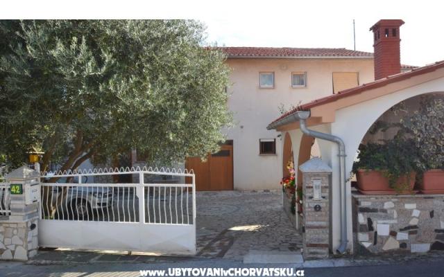 Apartments Udovičić – Accommodation Pula Kroatië