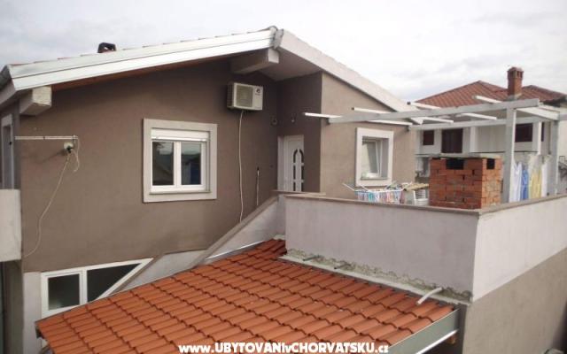 Apartment Perković – Accommodation Razanac Kroatië