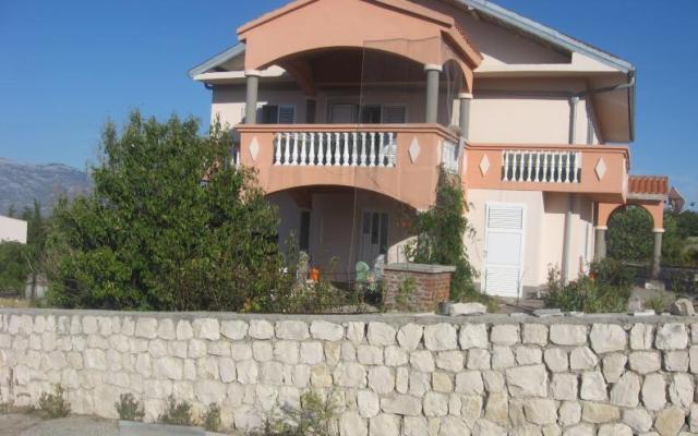 Apartments Jović – Accommodation Razanac Kroatië