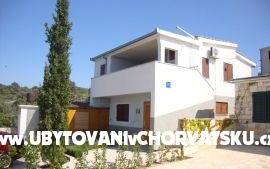 Apartment Bajt – Accommodation Rogoznica Kroatië