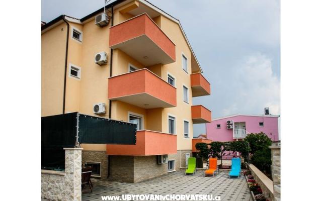 Apartments Kristina – Accommodation Rogoznica Kroatië