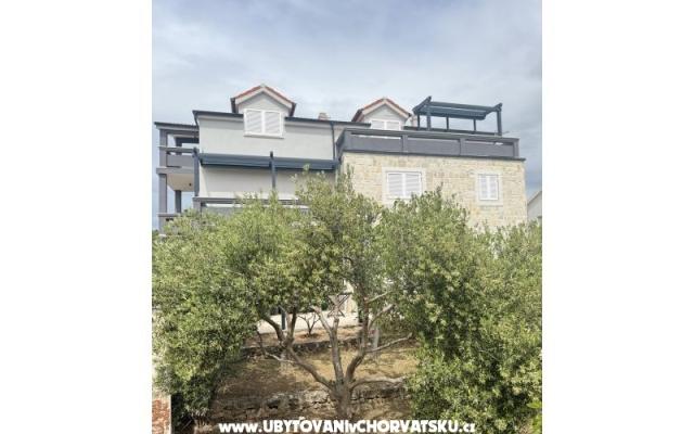 Apartments Leona Rogoznica – Accommodation Rogoznica Kroatië
