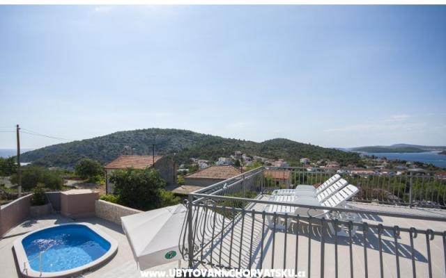 House NEDA – Accommodation Rogoznica Kroatië