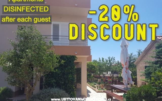 Apartments Krešimir  OD 30 EUR – Accommodation Rogoznica Kroatië