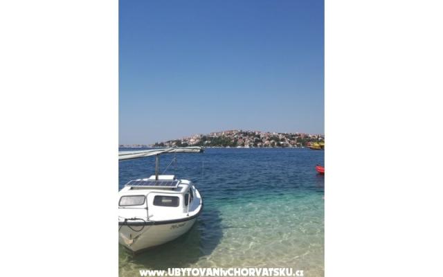 House on the beach – Accommodation Rogoznica Kroatië