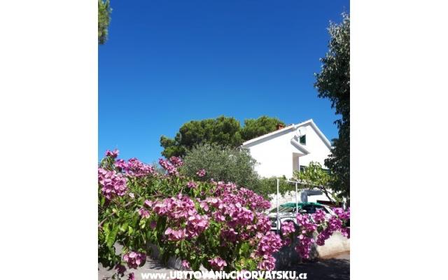 House Zvonimir – Accommodation Rogoznica Kroatië