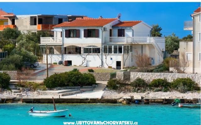 Villa Ivan – Accommodation Rogoznica Kroatië