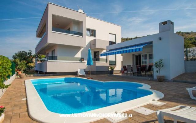 Villa Brusnjak Zatoglav Rogoznica  – Accommodation Rogoznica Kroatië