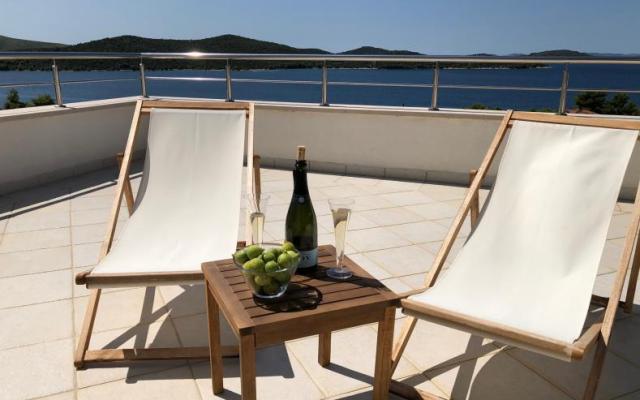 Villa Oliva Žaborić – Accommodation Sibenik Kroatië