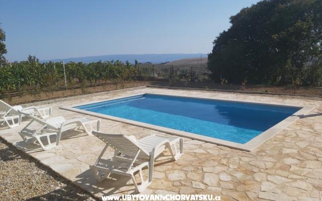Vacation house Stipe – Accommodation Solin Kroatië