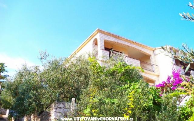 Apartments Mario – Accommodation Island of Solta Kroatië