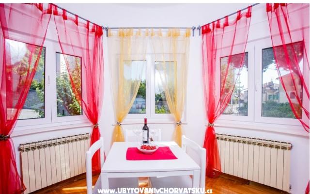 Apartments Villa Lole – Accommodation Split Kroatië